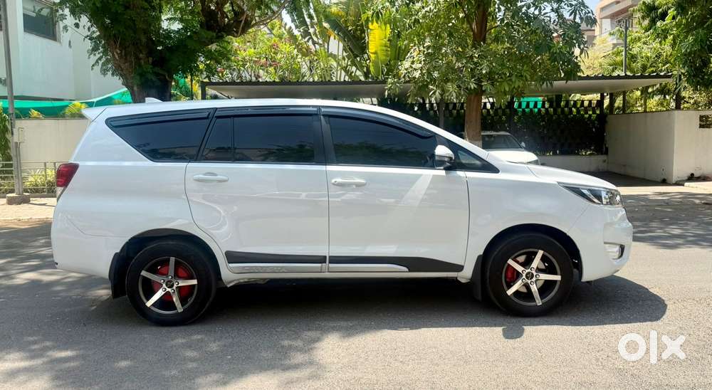 Toyota Innova Crysta [2020-ongoing] 2.4 Gx 8 Str, 2020, Diesel