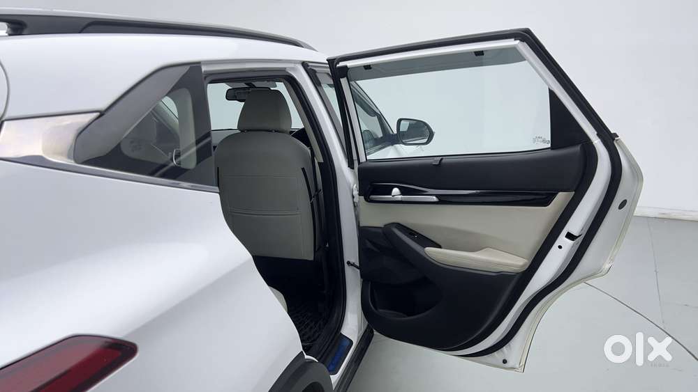 Kia Seltos 1.5 Htx At Petrol, 2022, Petrol