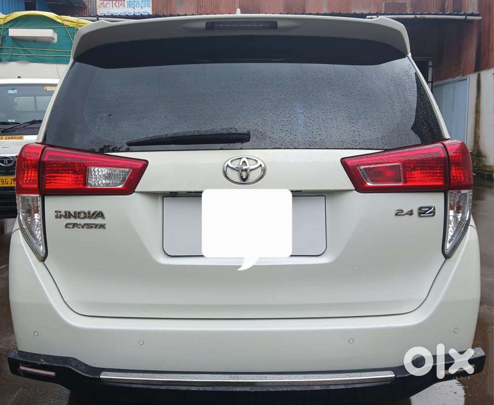 Toyota Innova Crysta 2.8z Automatic, 2021