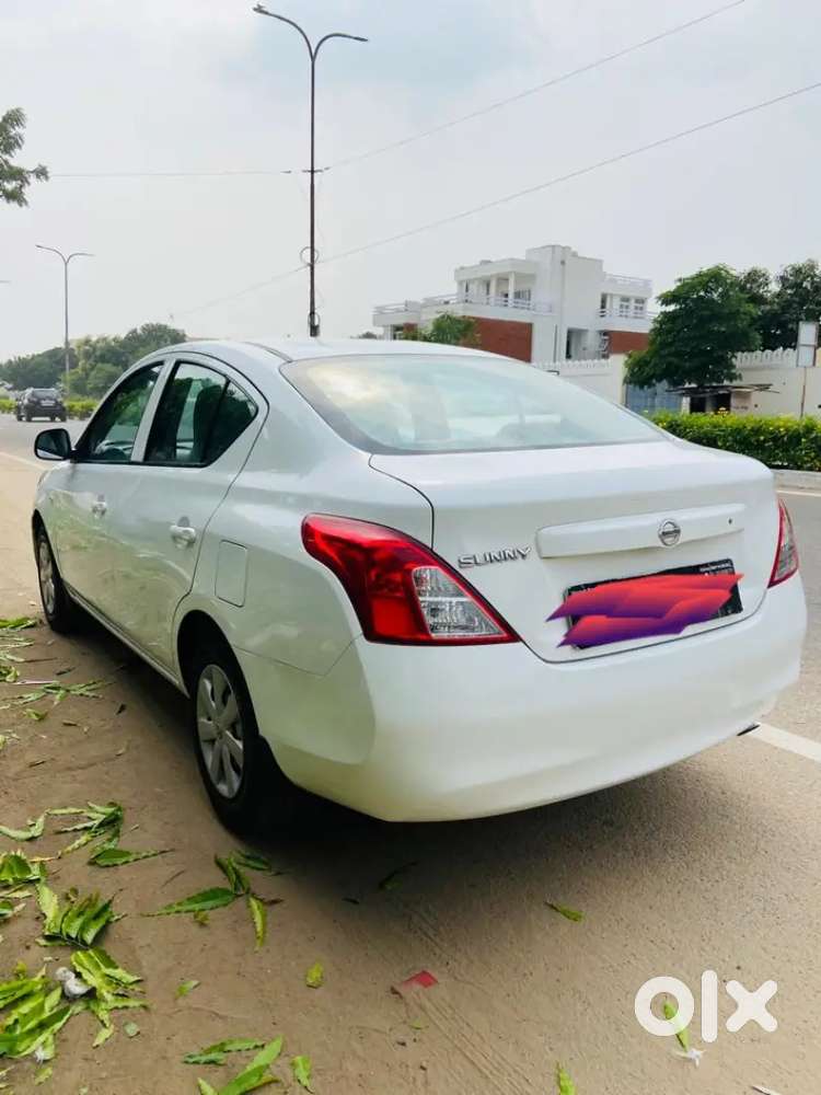 Nissan Sunny 2012 Petrol Well Maintained