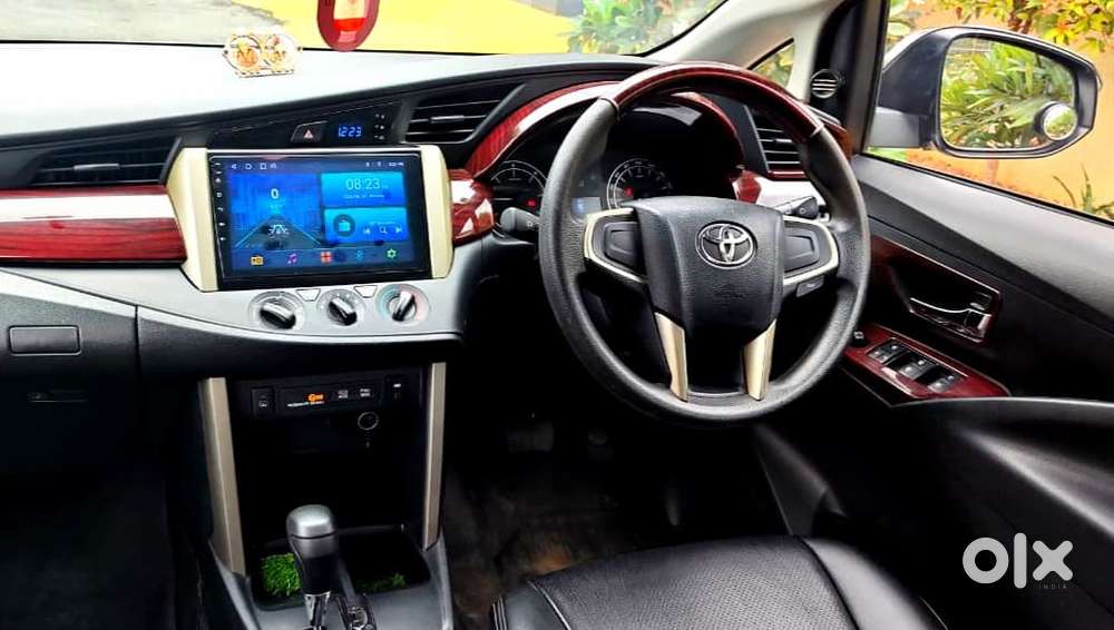Toyota Innova Crysta 2.8 Gx At 8s, 2016, Diesel