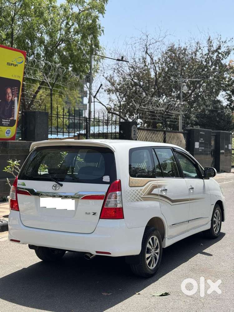 Toyota Innova 2.5 Zx 7 Str Bs-iv, 2015, Diesel