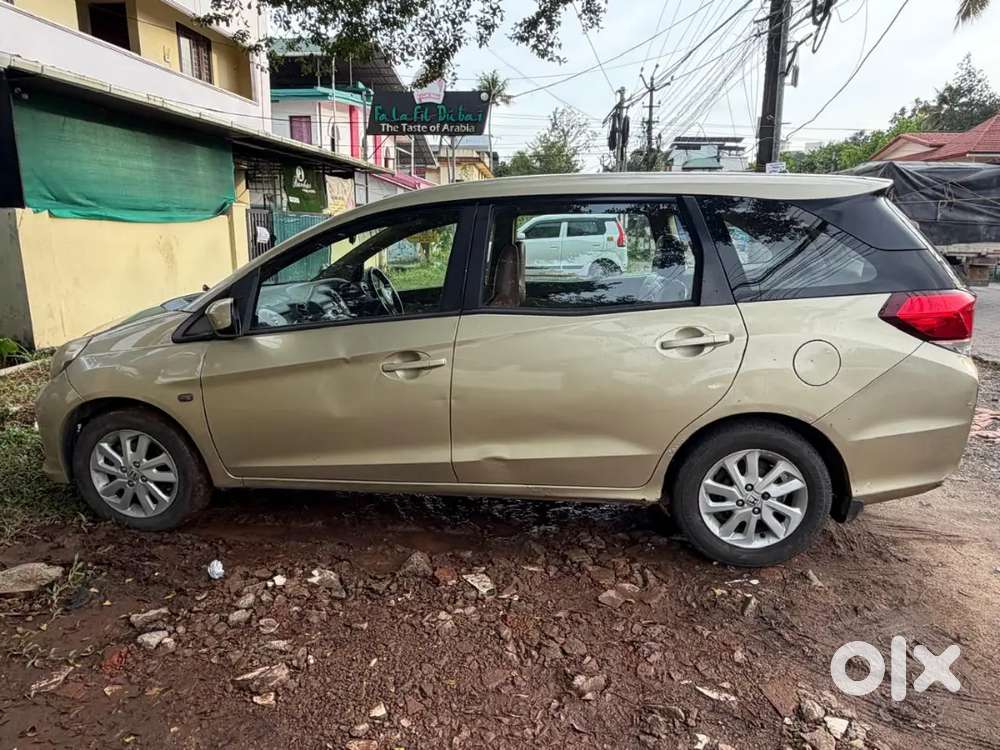 Honda Mobilio Diesel 2014 Variant