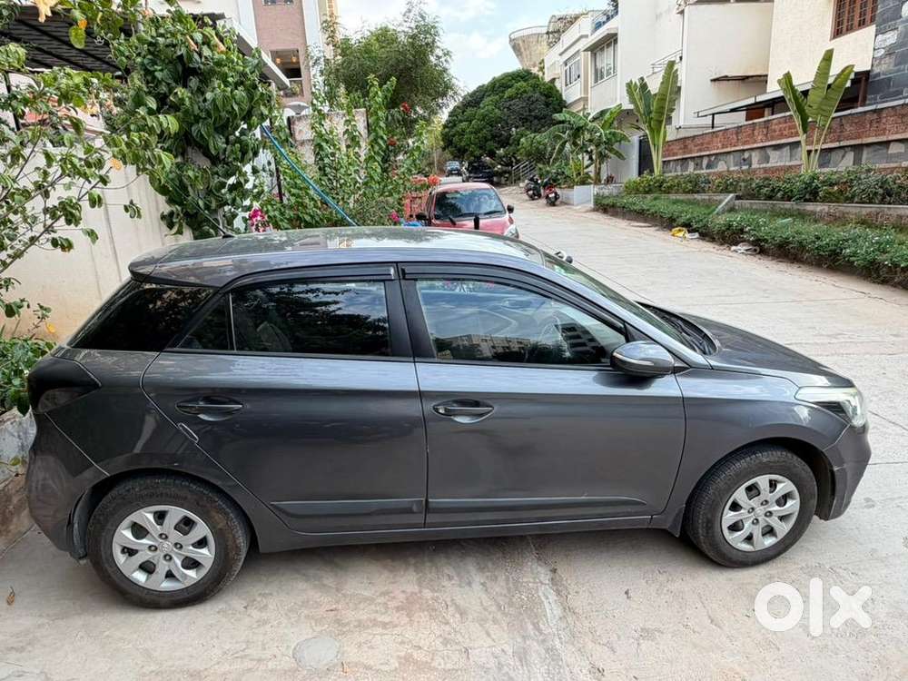 Hyundai Manual Petrol 2018