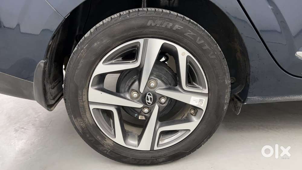 Hyundai Aura 1.2 Sx Cng, 2023, Cng & Hybrids