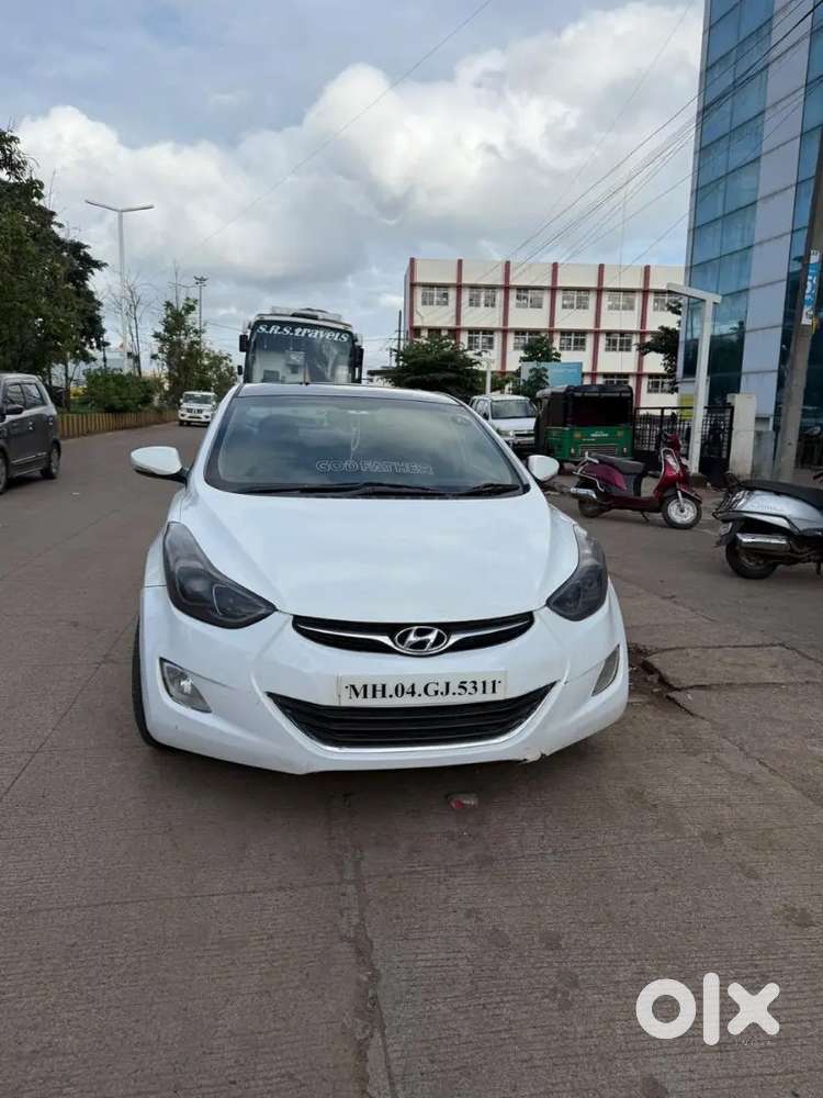 Hyundai New Elantra 2014 Diesel 93000 Km Driven