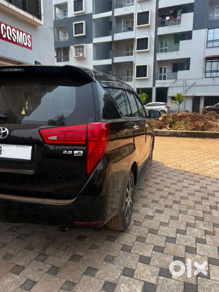 Toyota Innova Crysta 2016