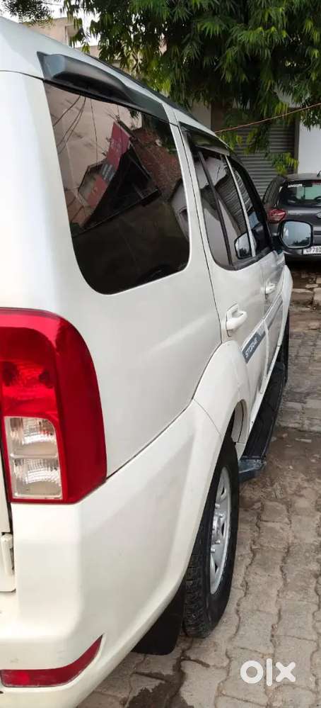 Tata Safari Storme Diesel 2017