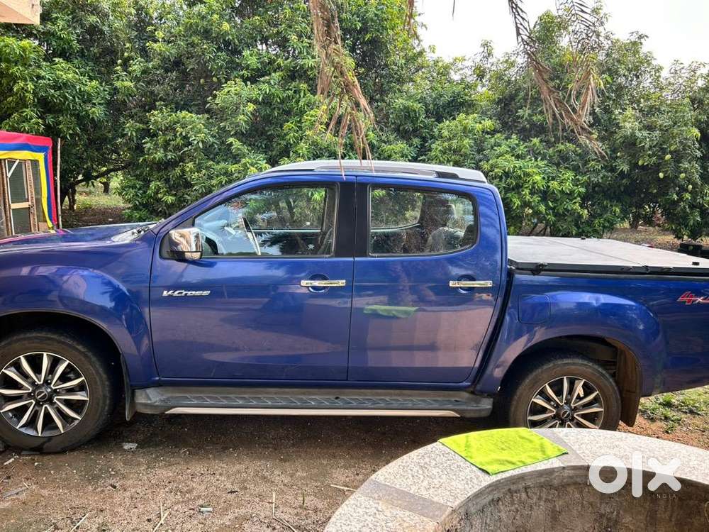 Isuzu V Cross Automatic  2019