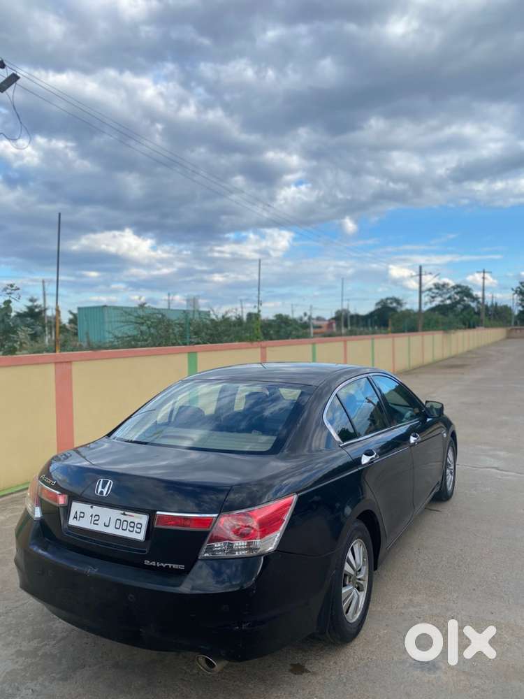 Honda Accord Petrol 2009