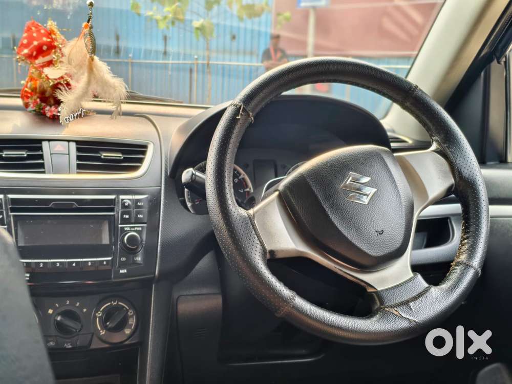 Maruti Suzuki Swift Vxi, 2015, Petrol