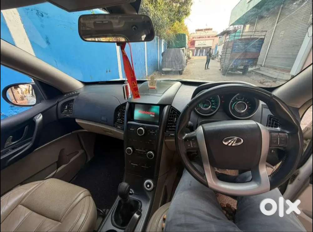 Mahindra Xuv500 2017 Diesel 136000 Km Driven