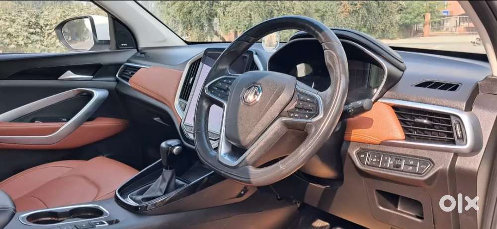 Mg Hector Plus 1.5 Sharp Turbo Cvt 6 Str, 2022, Petrol