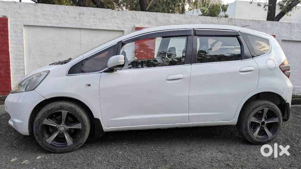 Honda Jazz 2010 Petrol 76740 Km Driven