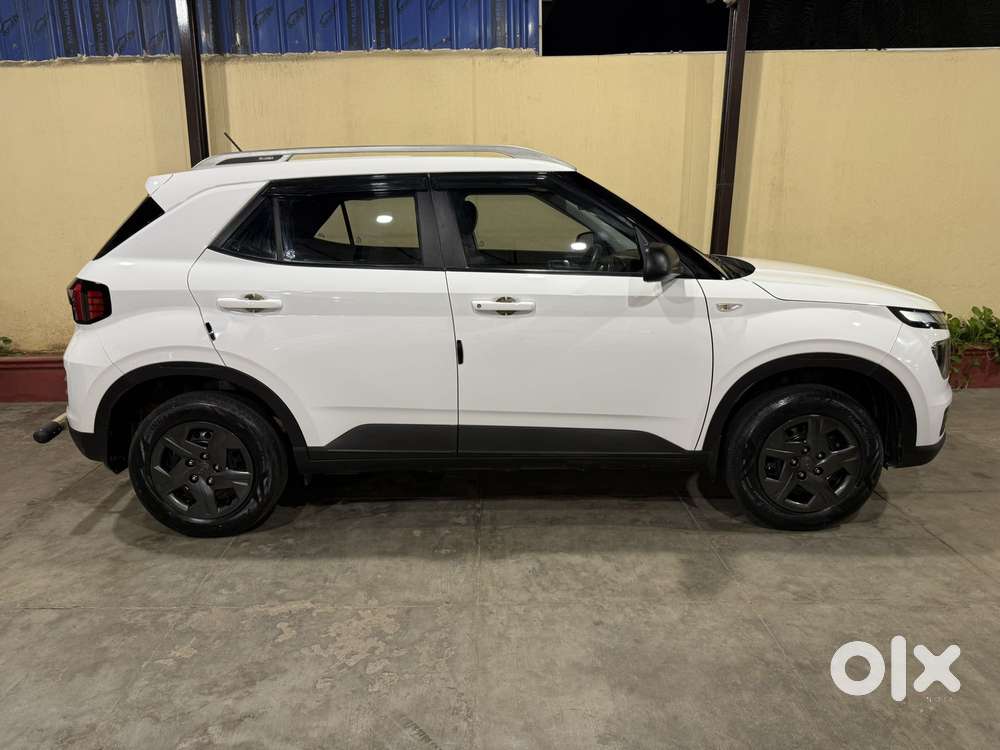 Hyundai Venue E 1.2 Petrol, 2024, Petrol