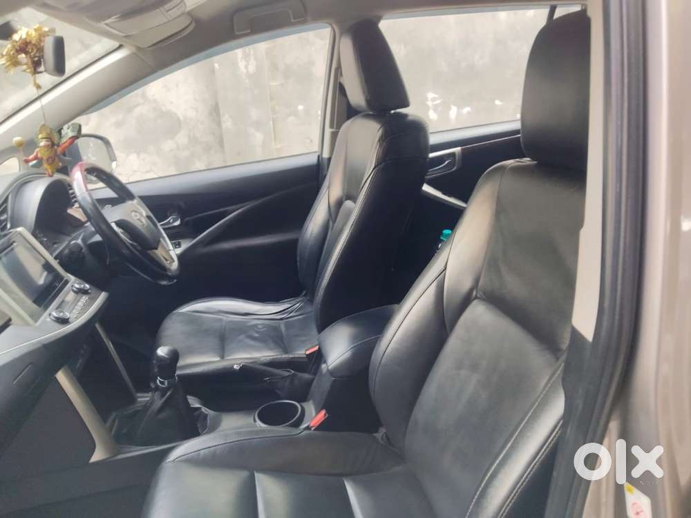 First Owner Innova Crysta With Service Record