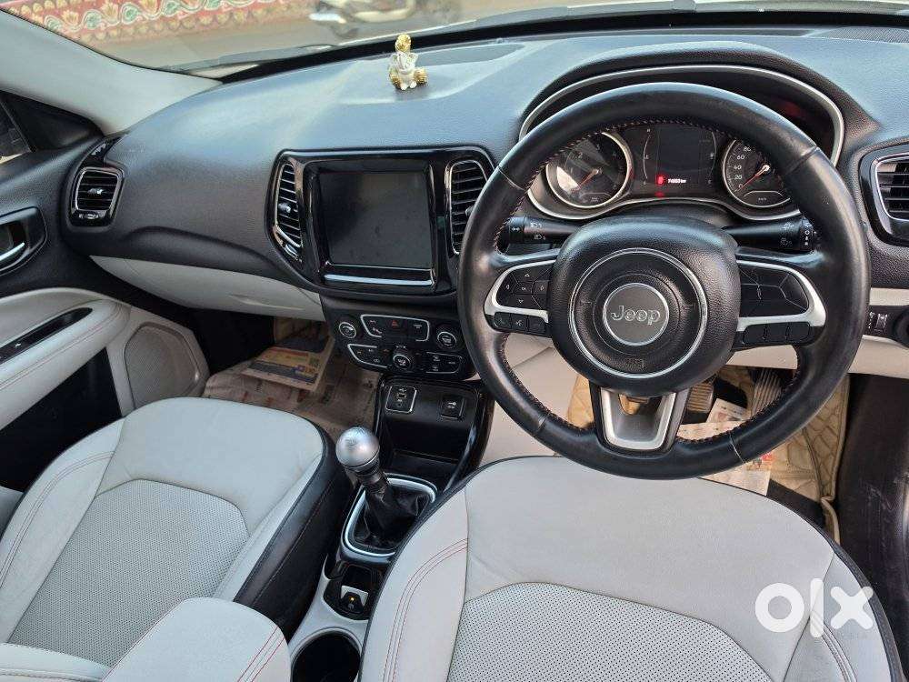 Maruti Suzuki Grand Vitara 1.5 Alpha Plus Intelligent Hybrid Ecvt, 2..