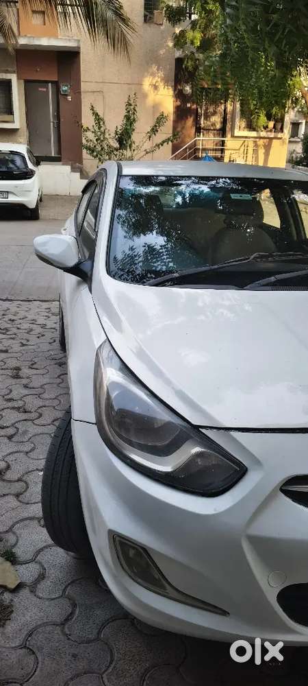 Verna Petrol+cng Good Candishan