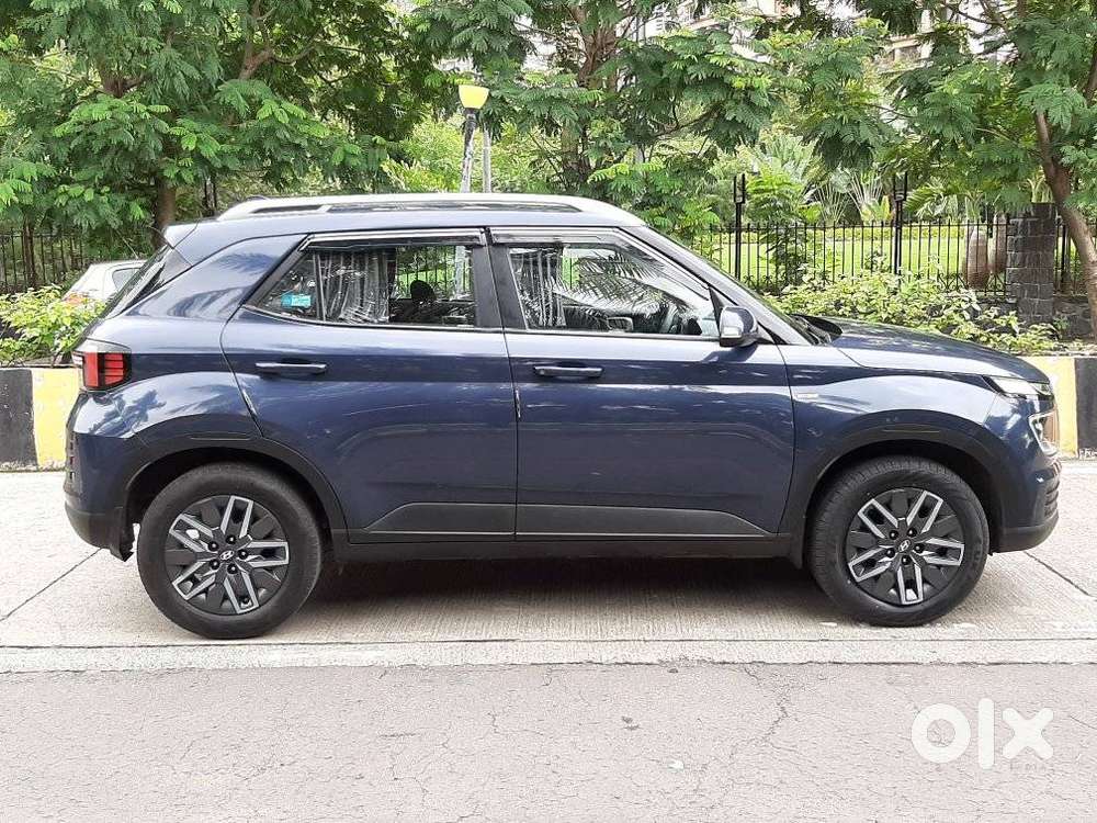 Hyundai Venue 1.0 S (o) Turbo Dct, 2023, Petrol