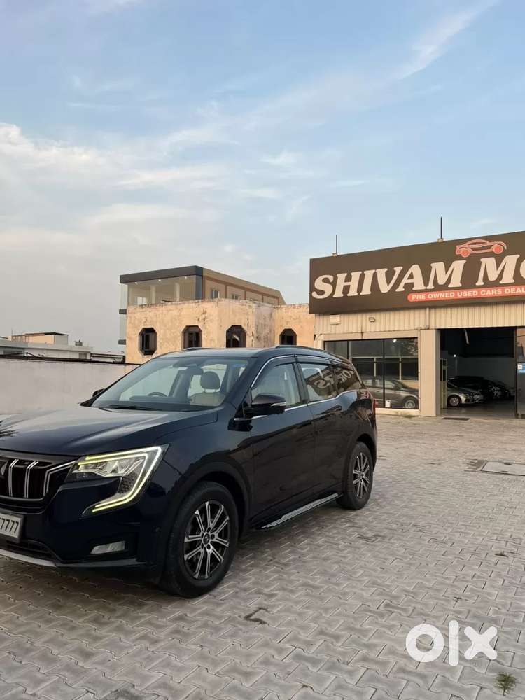 Mahindra Xuv700 2.0 Ax 7 Petrol At Luxury Pack Str, 2022, Petrol