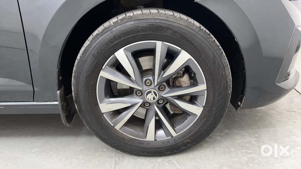 Skoda Slavia Style 1.5l Tsi Dsg, 2022, Petrol
