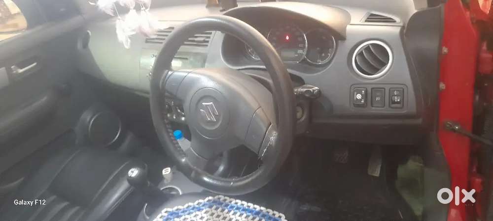 Maruti Suzuki Swift 2010 Cng & Hybrids 125000 Km Driven