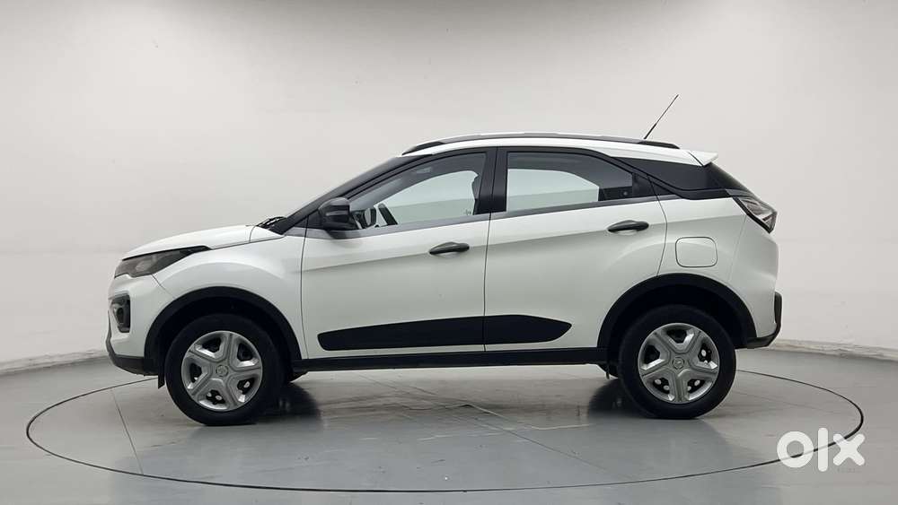 Tata Nexon 1.2 Revotron Xma Amt (s), 2021, Petrol