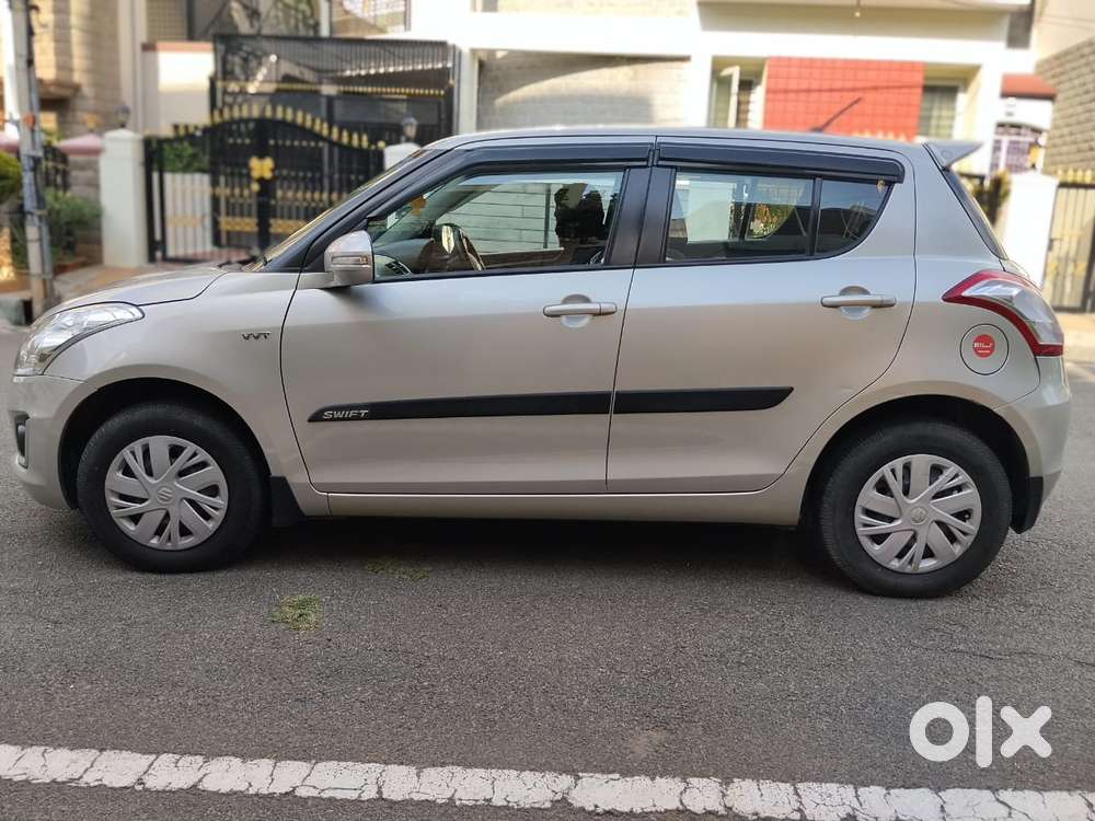 Maruti Suzuki Swift Vxi Optional, 2016, Petrol
