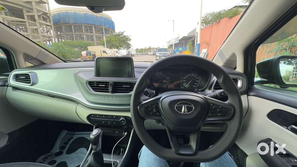 Tata Altroz Petrol 2022