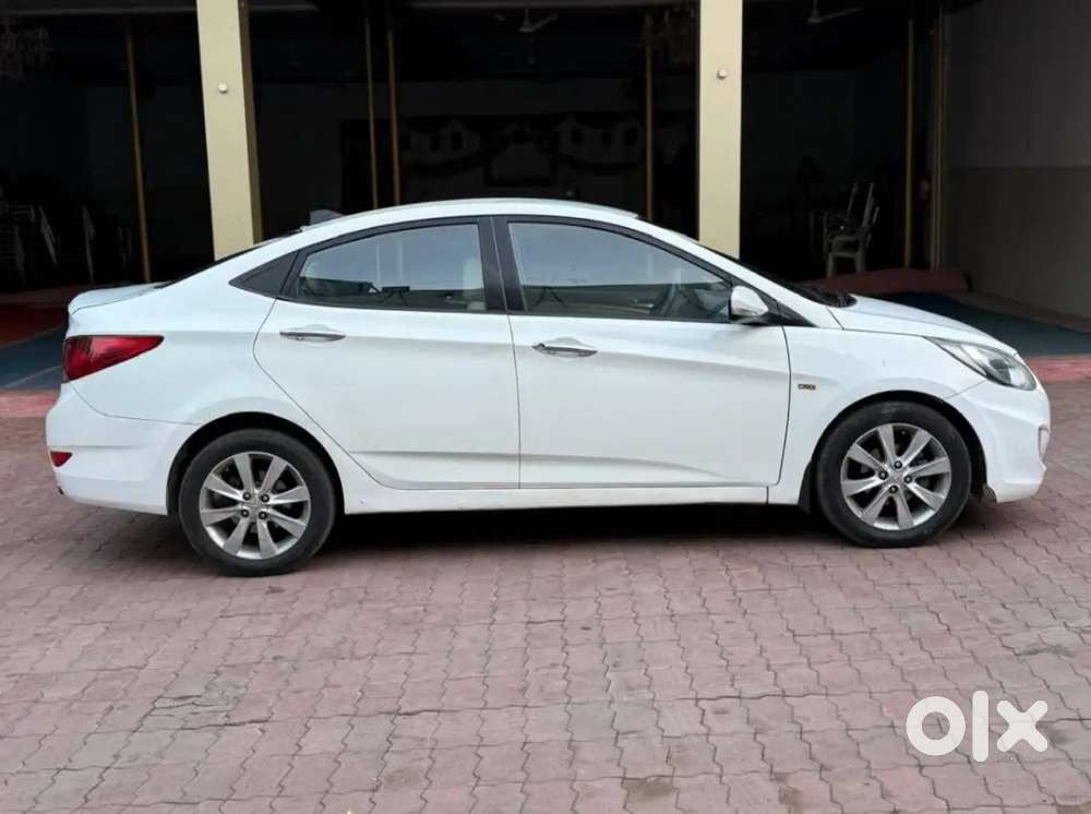 Hyundai Verna 2011 Diesel 72000 Km Driven