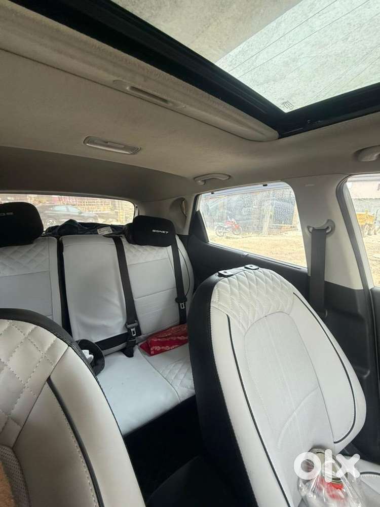 Kia Petrol Car 2025