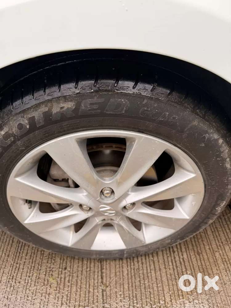 Hyundai Verna Fluidic 1.6 Vtvt Sx, 2011, Petrol