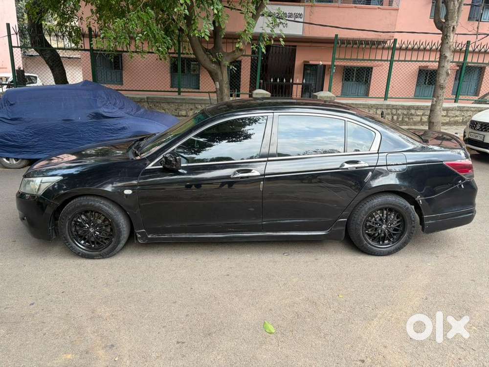 Honda Accord 2008 (black) – Executive Sedan For