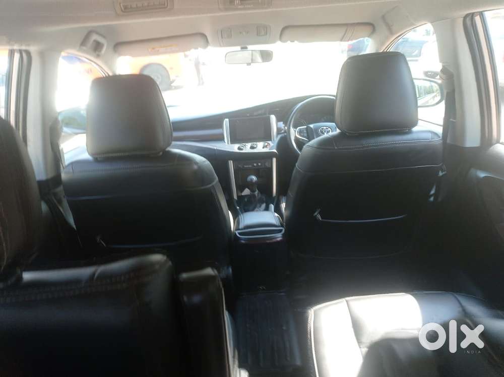 Toyota Innova Crysta 2.4 G Mt 7 Str, 2019, Diesel