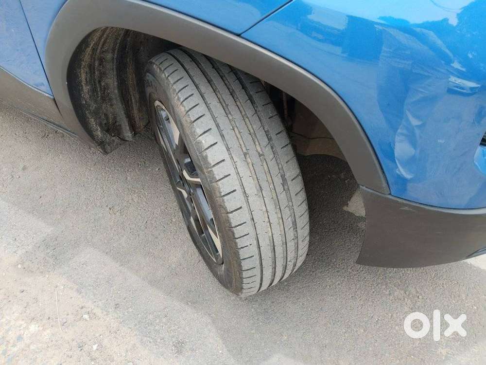 Tata Punch Creative Flagship Dual Tone Amt, 2023, Petrol