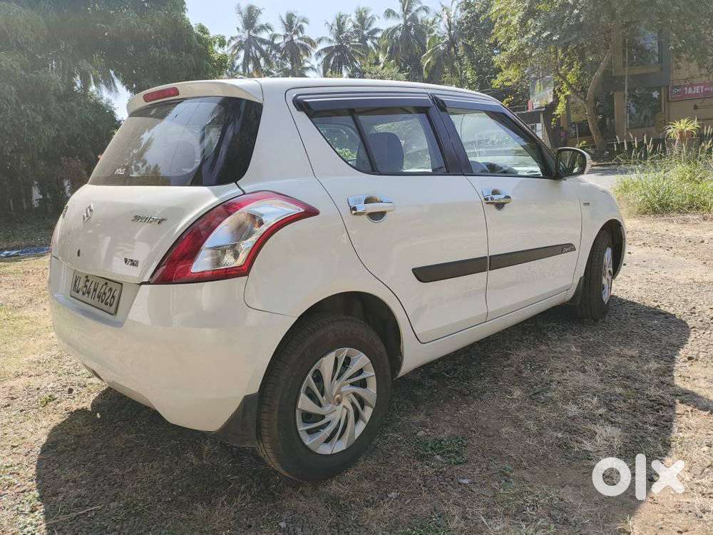 Maruti Suzuki Swift Vxi + Manual, 2016, Petrol