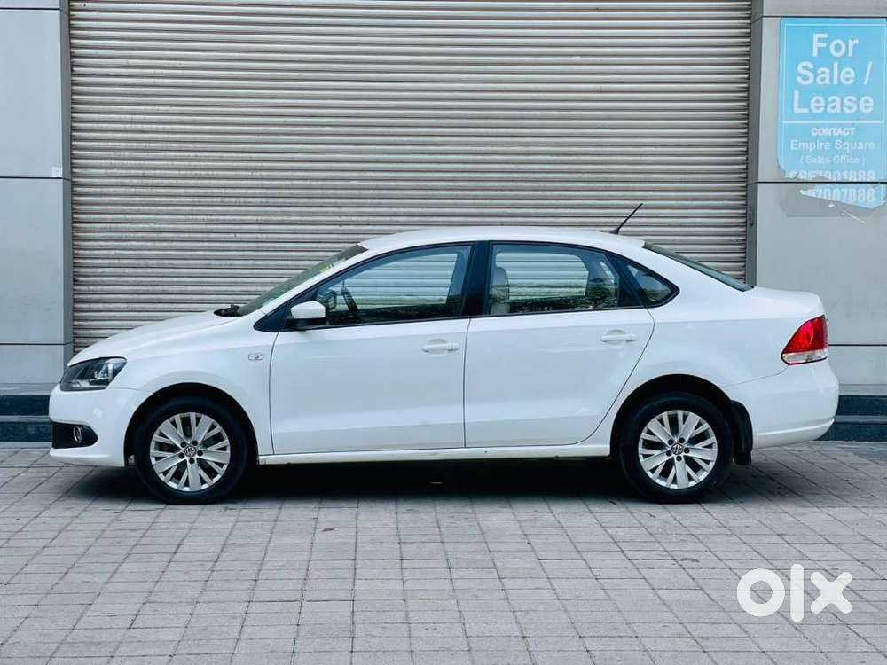 Volkswagen Vento 1.2 Tsi Highline At, 2015, Petrol