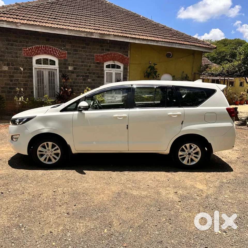 Toyota Innova Crysta 2.4 G Mt 7 Str, 2021, Diesel