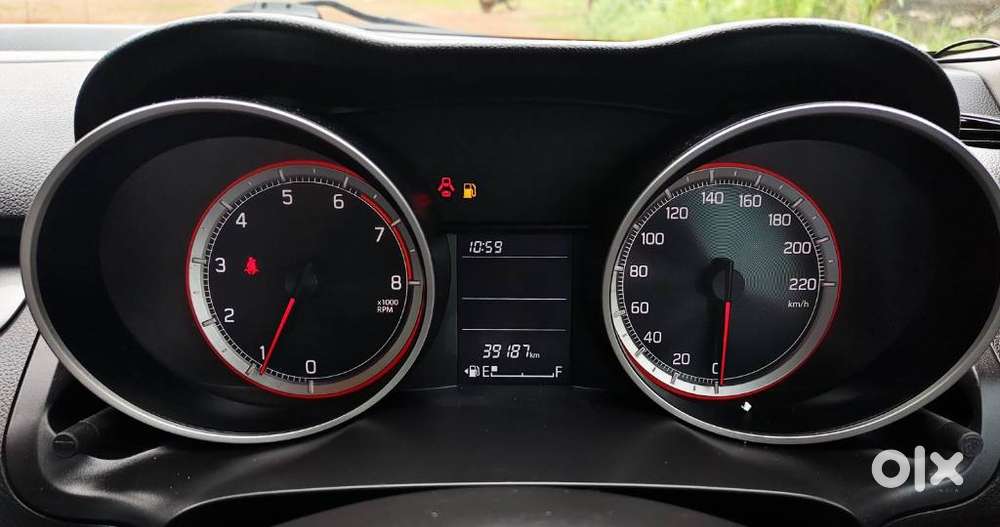 Maruti Suzuki Swift Vxi + Manual, 2021, Petrol