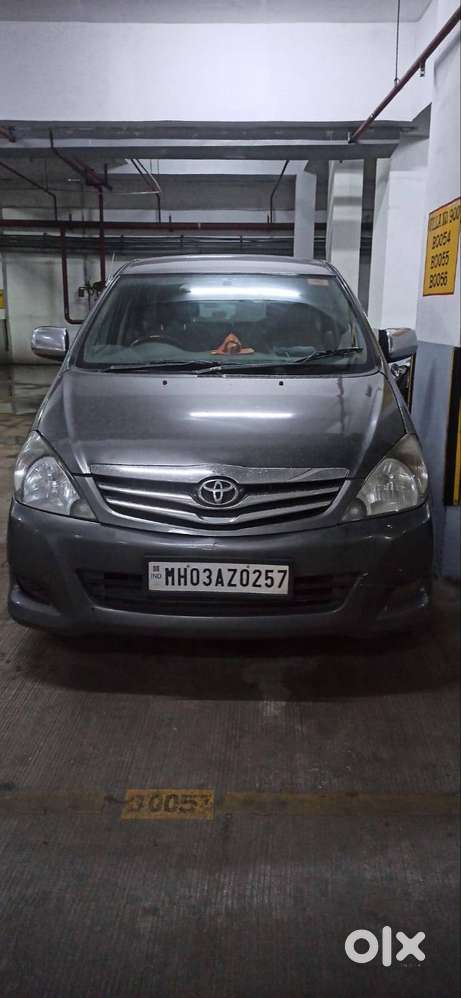 Toyota Innova 2010 Model Diesel Car