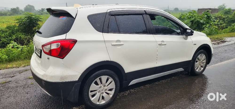 Maruti Suzuki S-cross 2017 Variant