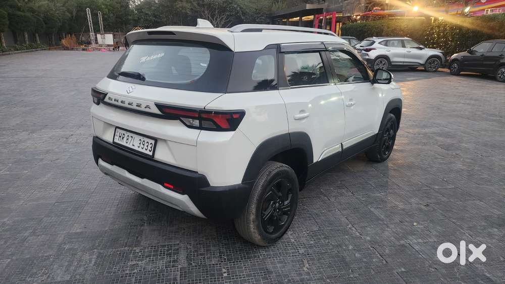 Maruti Suzuki Brezza Zxi S-cng, 2023, Cng & Hybrids