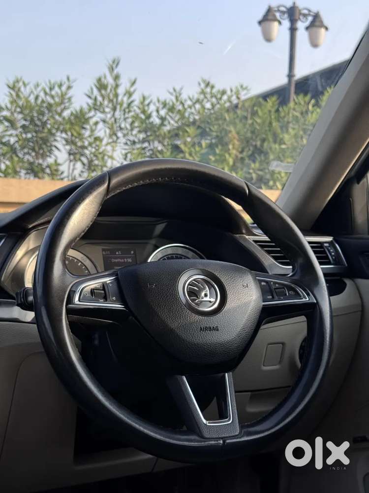 Skoda Superb Lk 2.0 Tdi At, 2019, Diesel