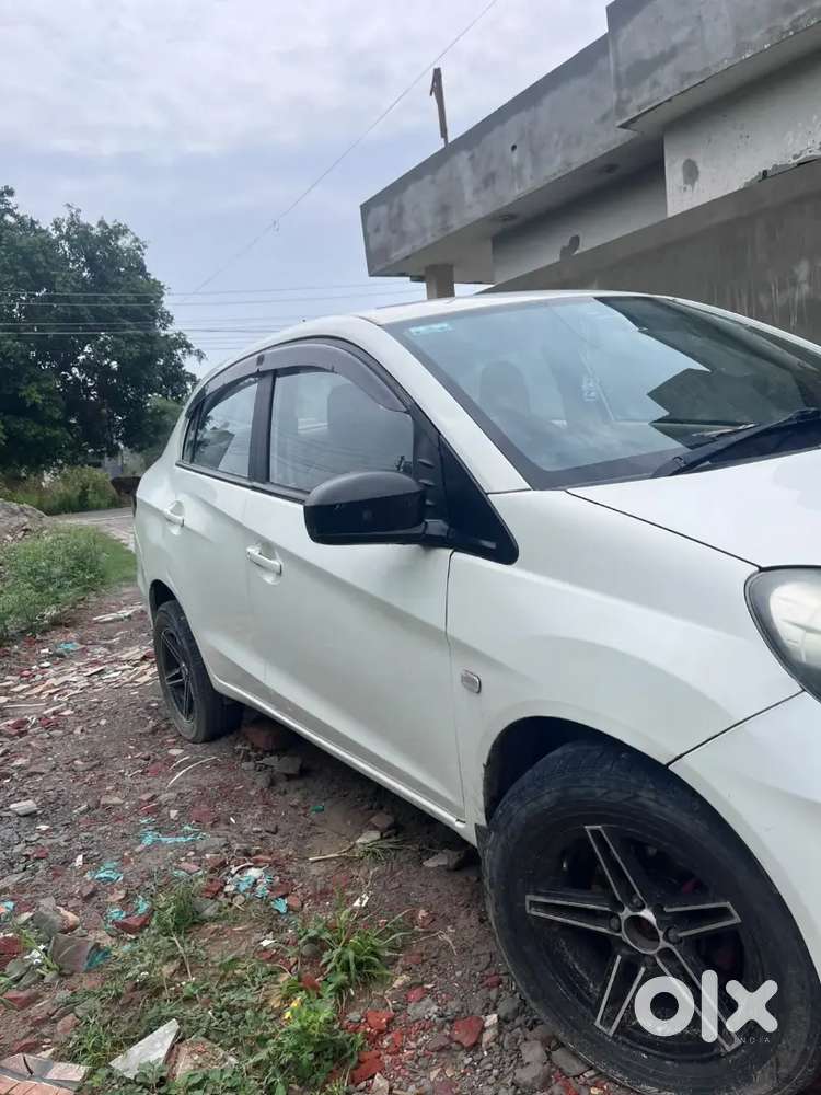 Honda Amaze 2013 Diesel 107000 Km Driven
