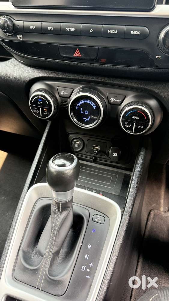 Hyundai Venue 1.0 Sx Plus Turbo Dct Dual Tone, 2019, Petrol