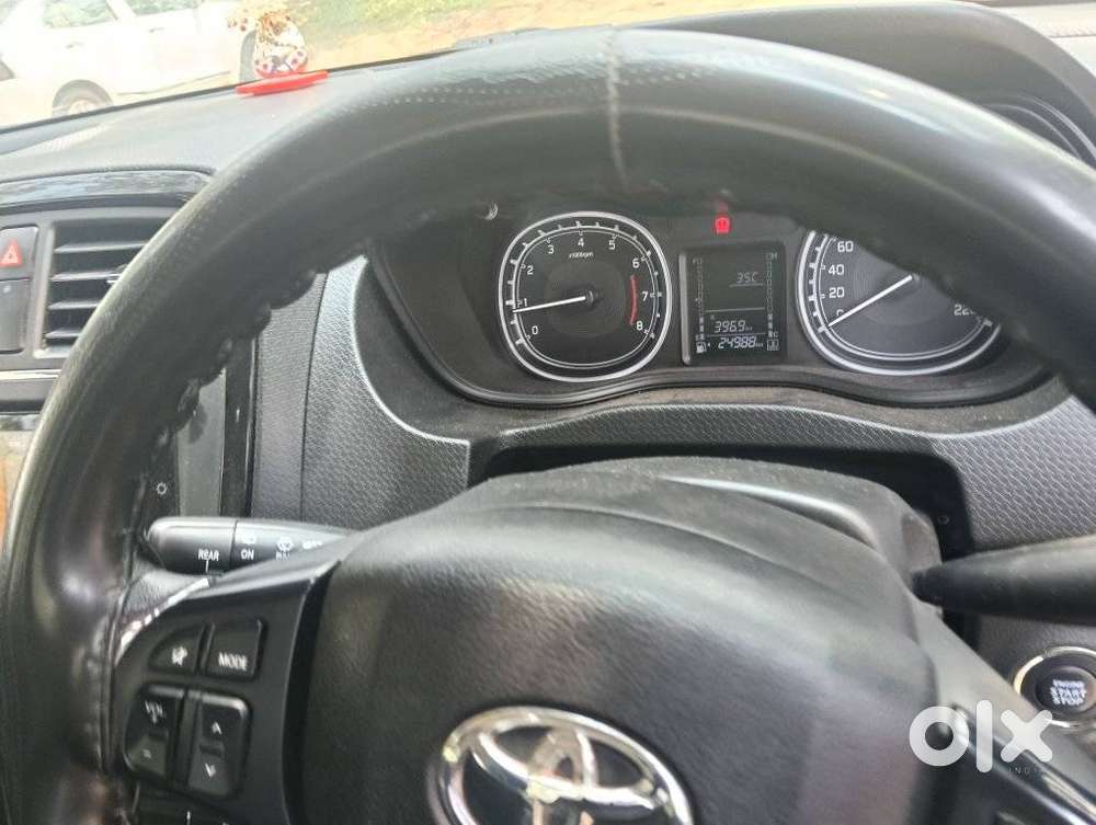 Toyota Urban Cruiser 1.5 High Grade Mt, 2022, Petrol