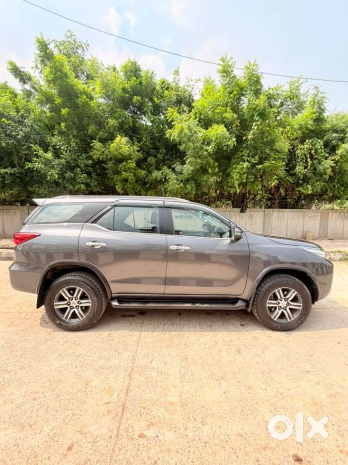 Toyota Fortuner 2.7 2wd At, 2018, Petrol
