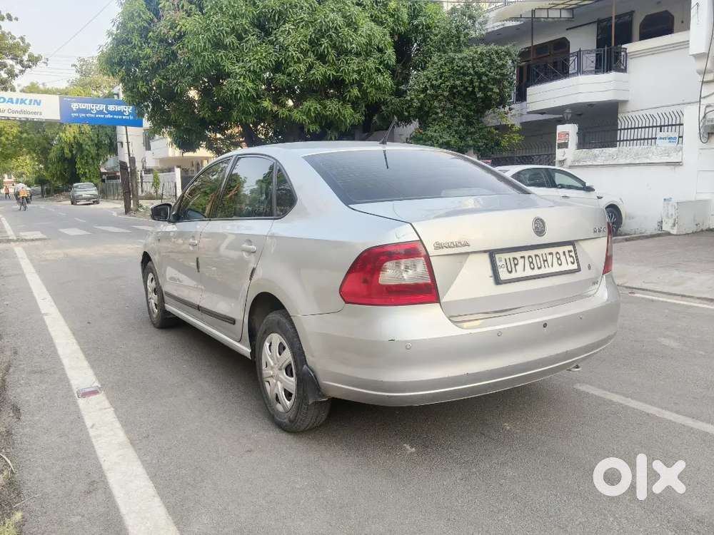 Skoda Rapid 2014 Diesel 98000 Km Driven