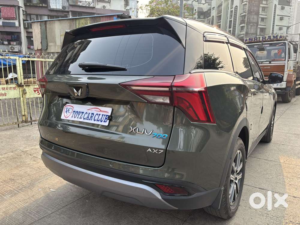 Mahindra Xuv700 2.0 Ax 7 Petrol At Str, 2025, Petrol