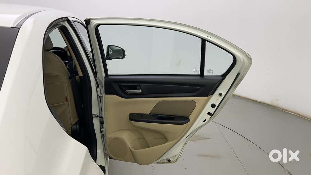 Honda Amaze Vx 1.2 Petrol Mt, 2022, Petrol